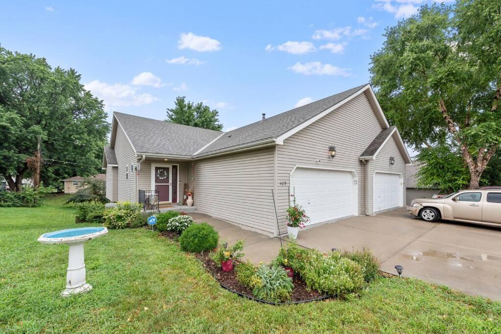 Beautiful Townhome, 11 Minutes To Downtown, Kcmo. Kansas City Zewnętrze zdjęcie