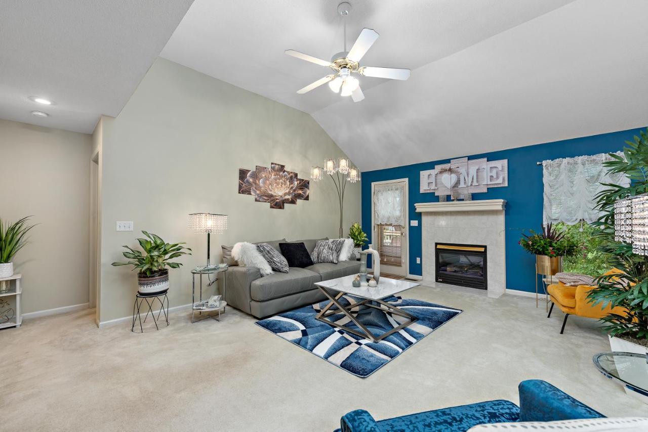 Beautiful Townhome, 11 Minutes To Downtown, Kcmo. Kansas City Zewnętrze zdjęcie
