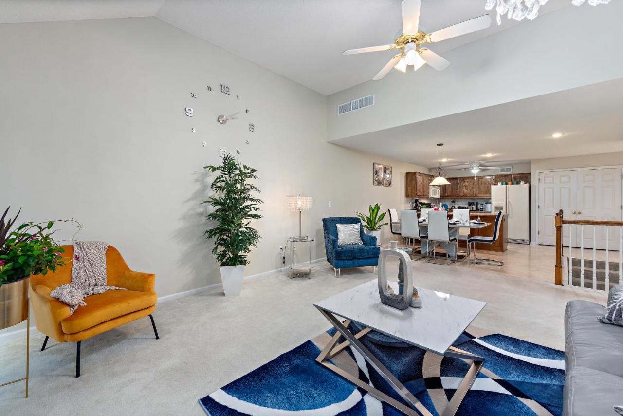 Beautiful Townhome, 11 Minutes To Downtown, Kcmo. Kansas City Zewnętrze zdjęcie