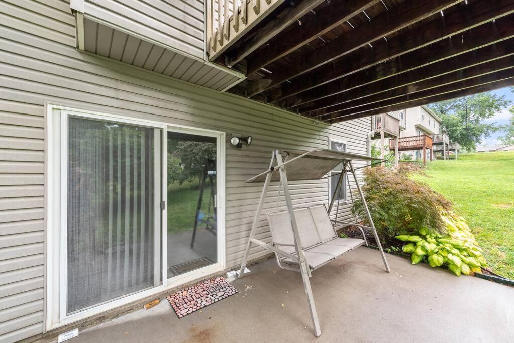 Beautiful Townhome, 11 Minutes To Downtown, Kcmo. Kansas City Zewnętrze zdjęcie