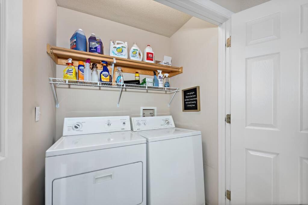 Beautiful Townhome, 11 Minutes To Downtown, Kcmo. Kansas City Zewnętrze zdjęcie