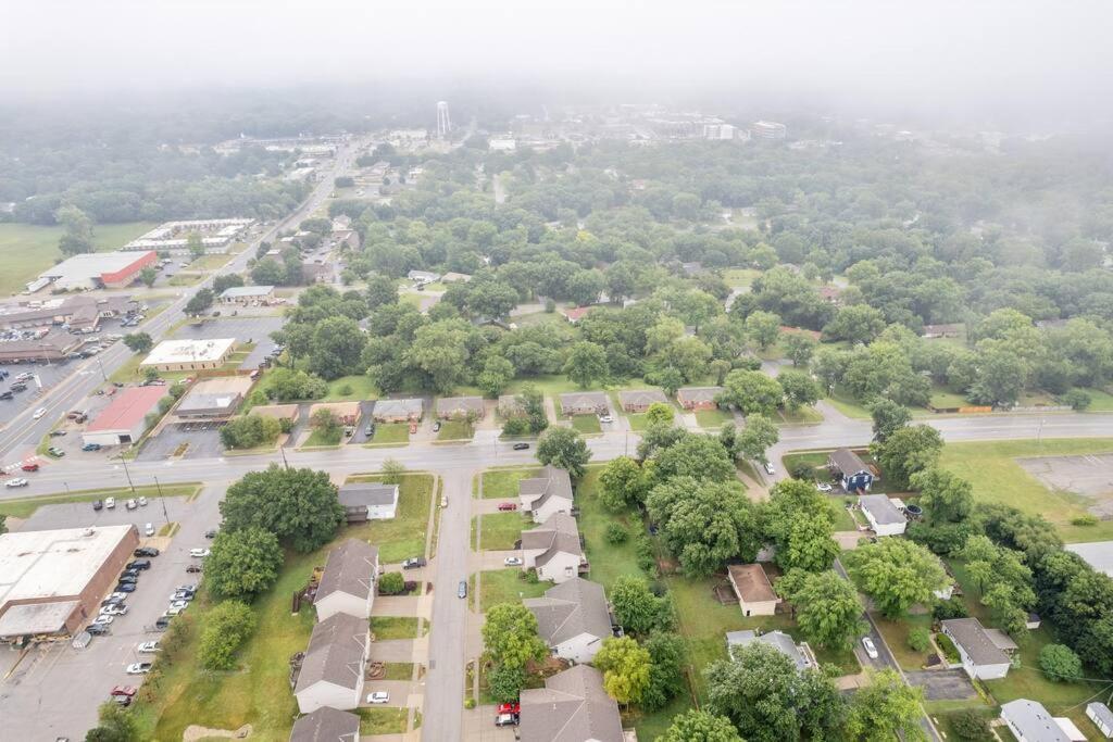 Beautiful Townhome, 11 Minutes To Downtown, Kcmo. Kansas City Zewnętrze zdjęcie